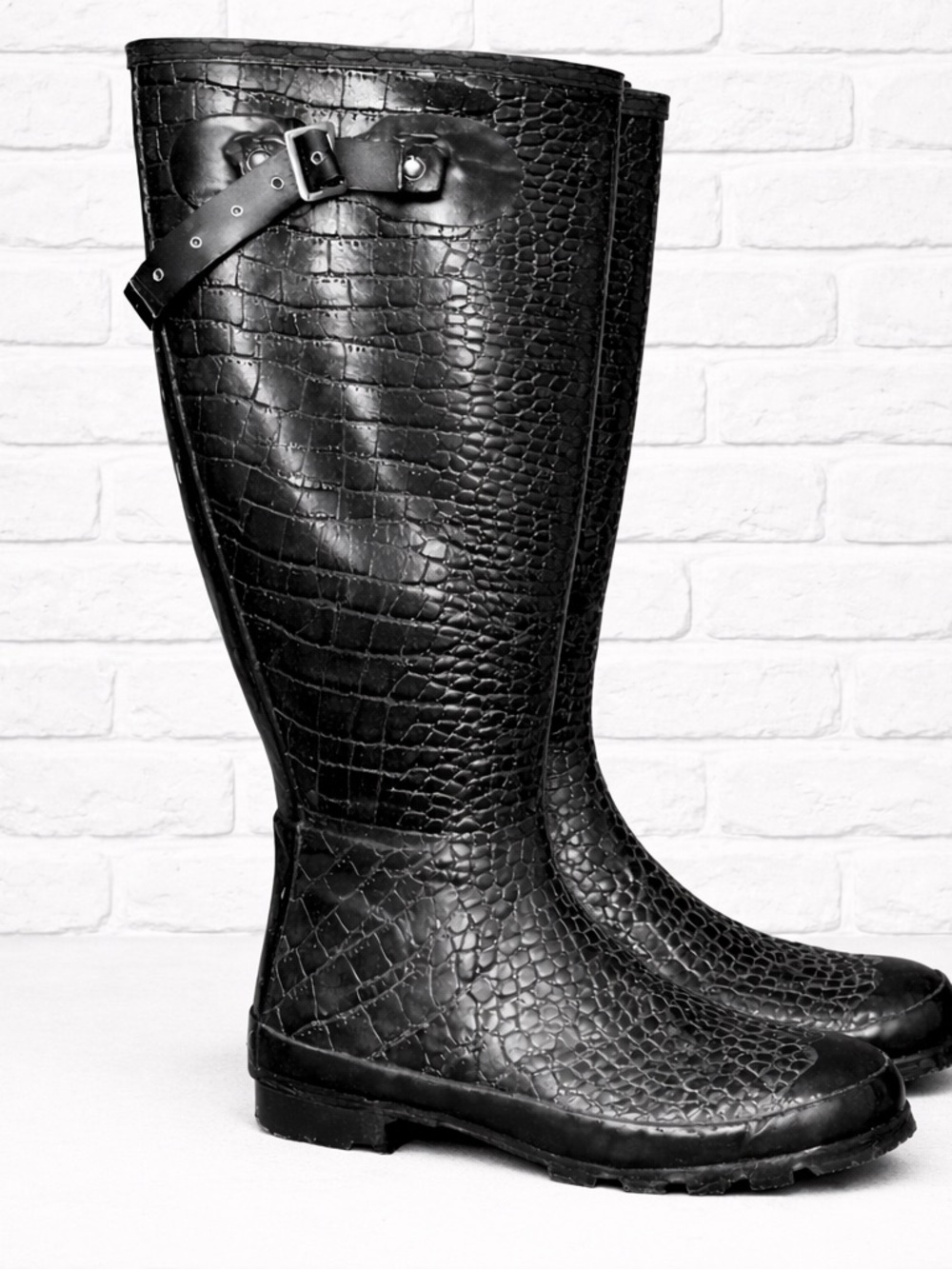 Stone Creek exotic black rubber rainboots. Perfect condition.